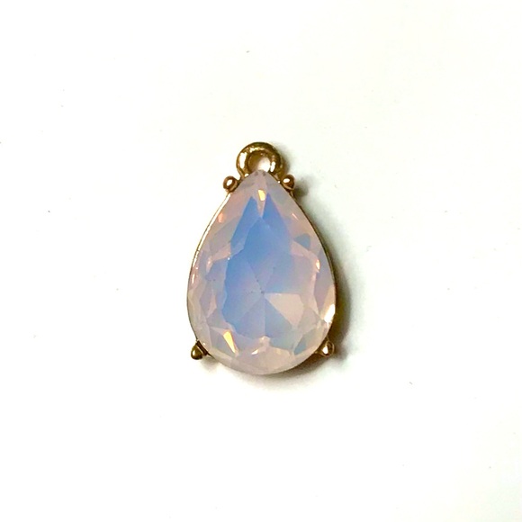 Pink irridecent tear drop pendant - Picture 1 of 2